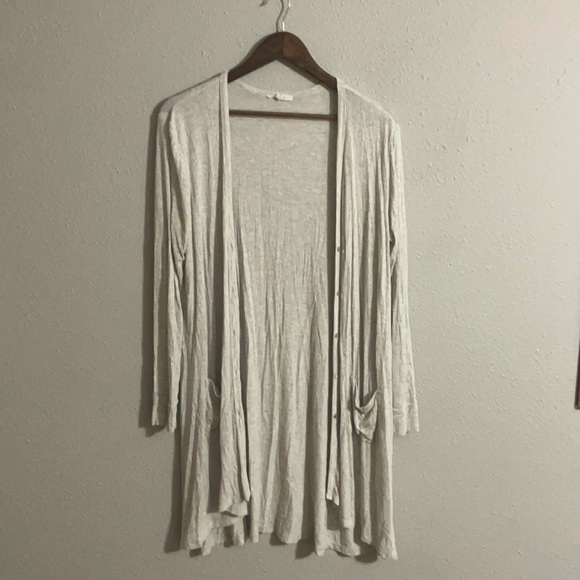 Maurices Sweaters - 🔥PRICE DROP Maurices Light Gray Duster Tunic Cardigan